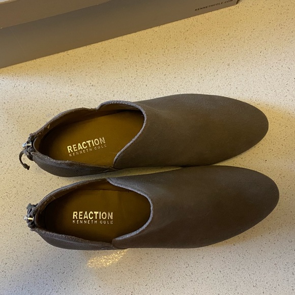 Kenneth Cole Reaction Womens Side Way Ankle Bootie - Picture 7 of 8